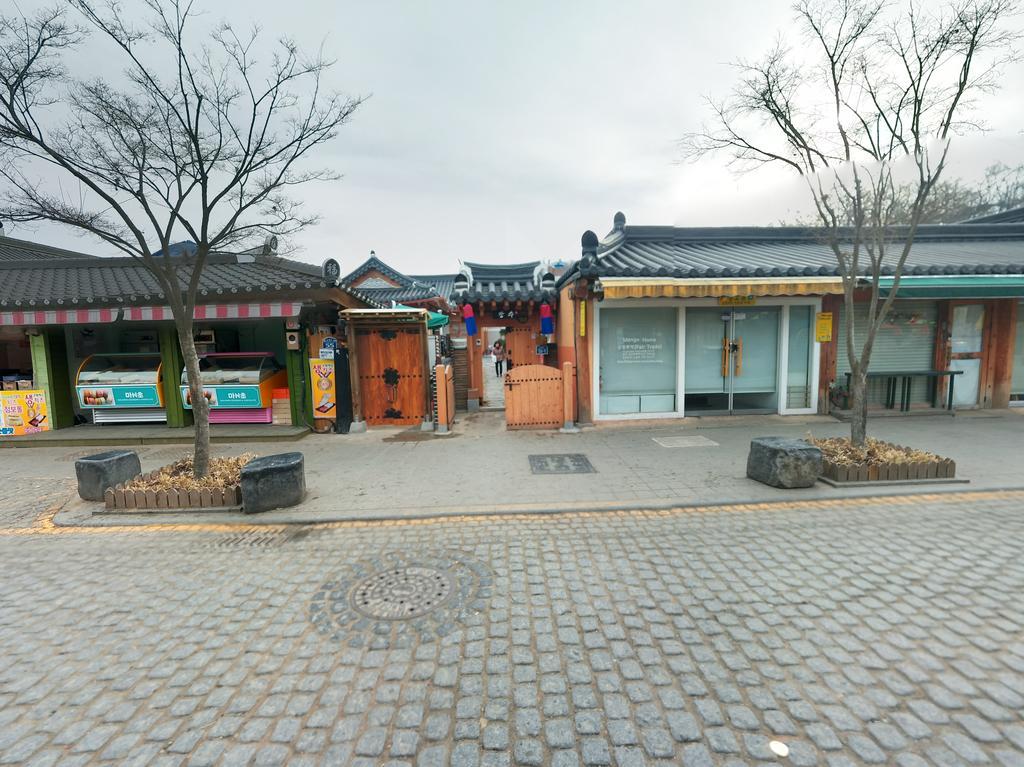 Hanok Guesthouse Jangsoo Jeonju Exterior photo